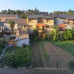 O Bailarin בית הארחה